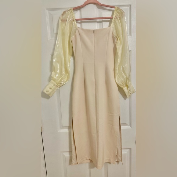 LICHI DRESS. MEDIUM. CREAM. Worn once. Medium is like small. Price is negotiable - Picture 7 of 10